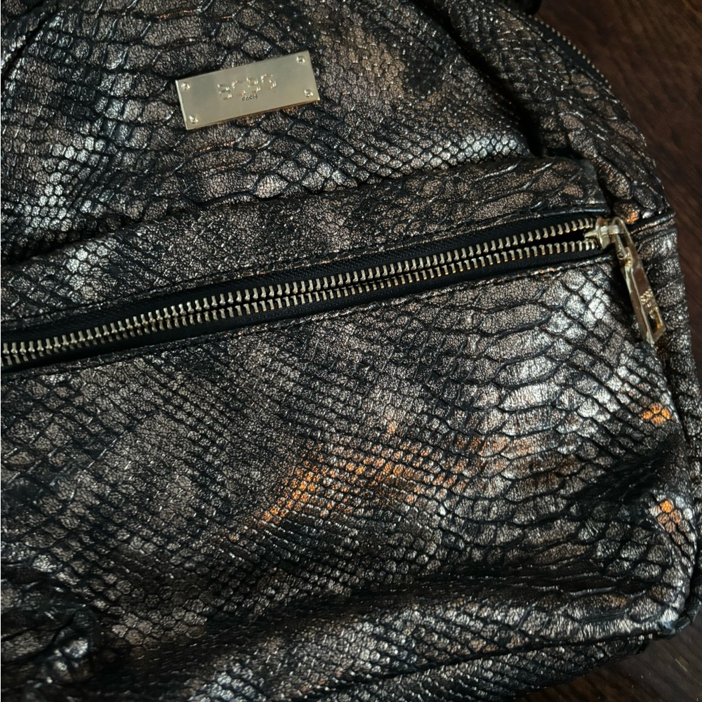 Mini backpack - Picture 3 of 4